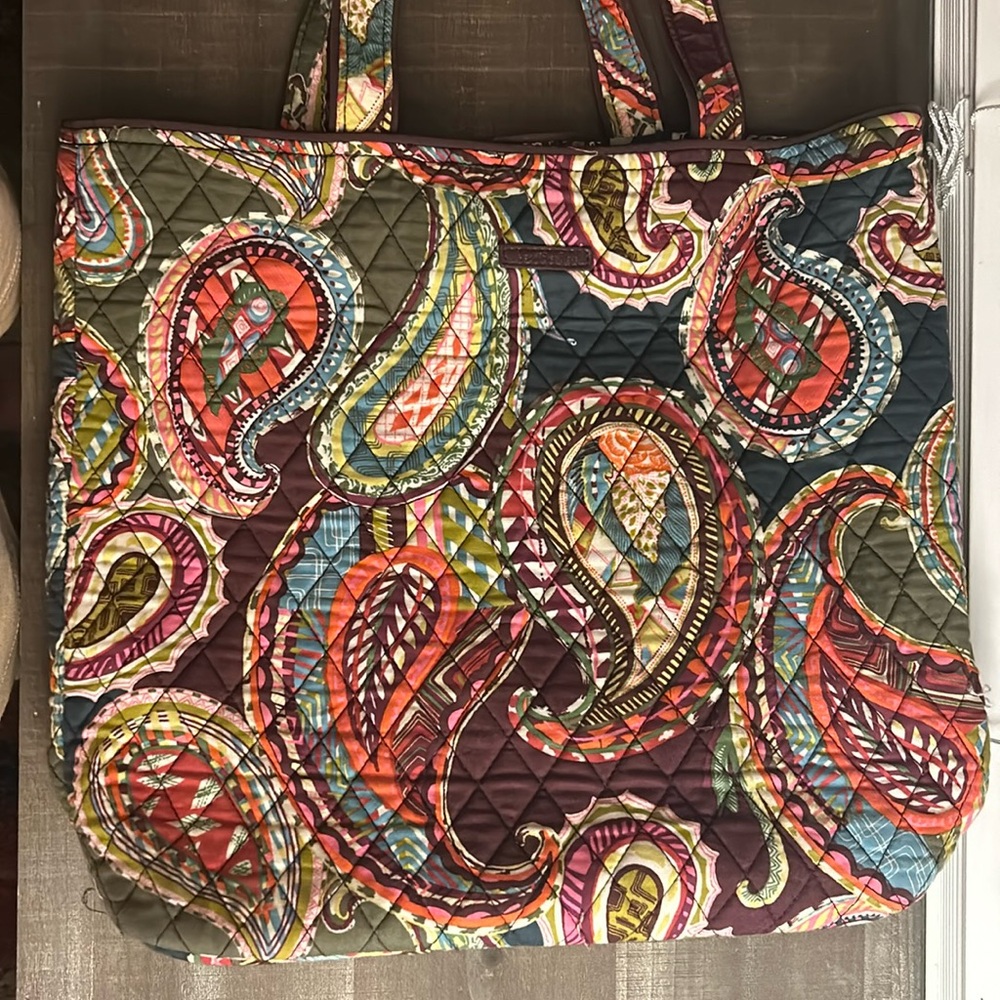 Vera Bradley brown heirloom paisley small tote